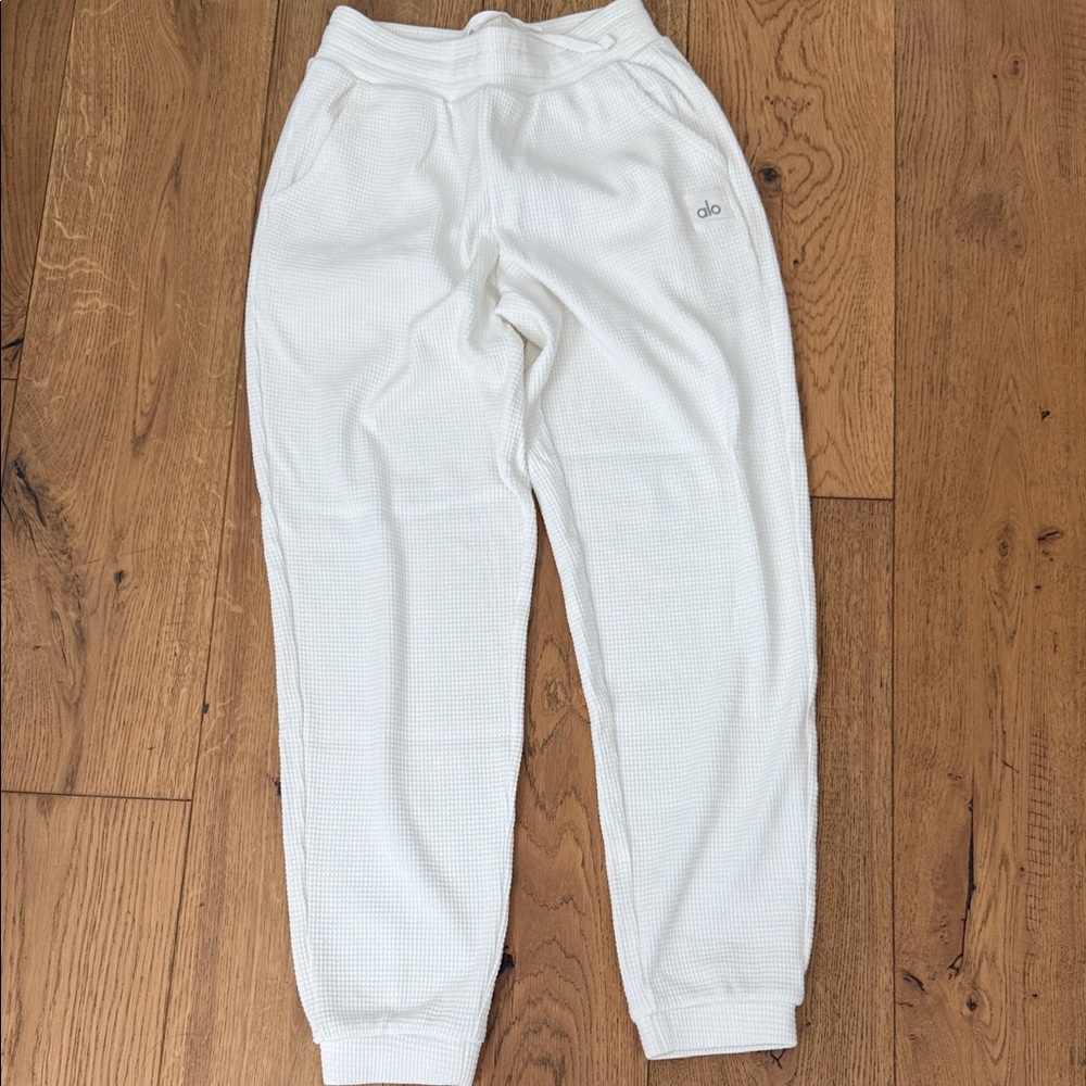 ALO Yoga Waffle Weekend Escape Jogger